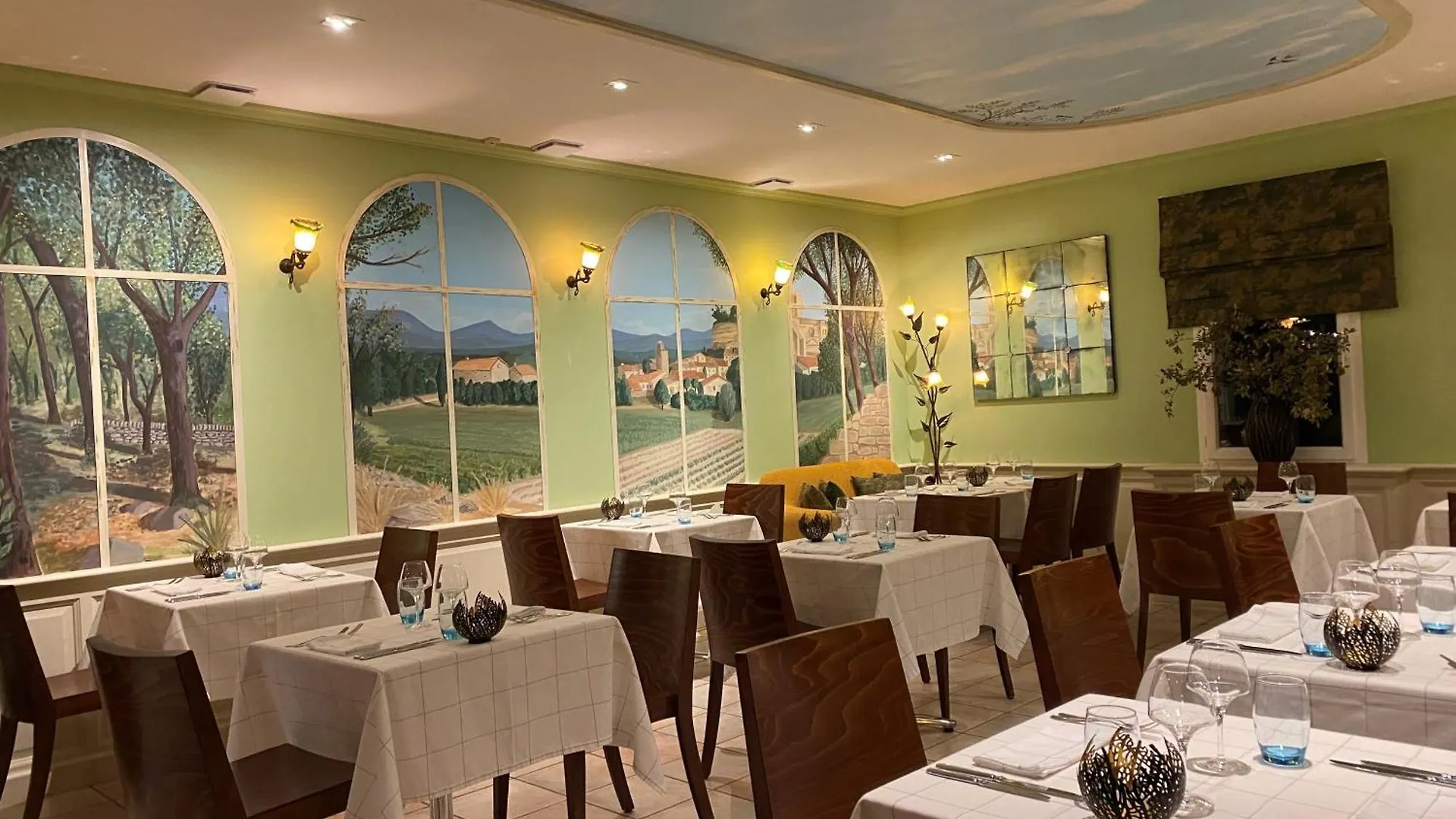 La Bastide De Grignan Hotel