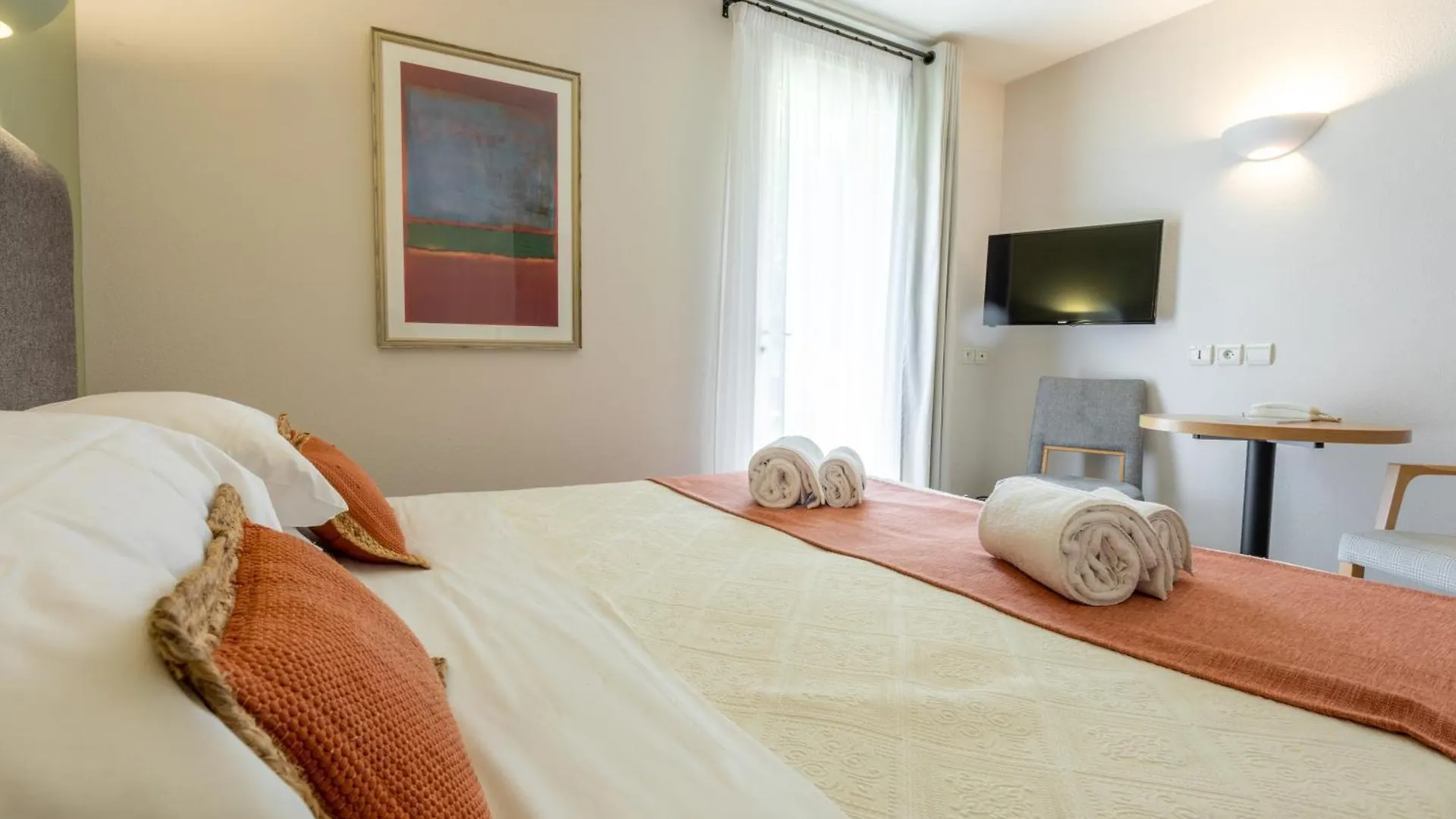 Hotel La Bastide De Grignan