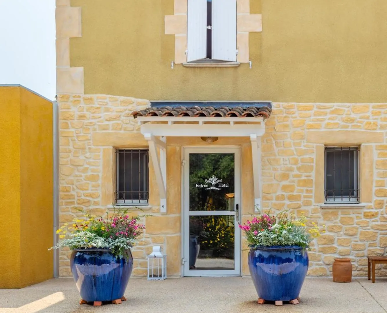 Logis Hotel La Bastide De Grignan & Restaurant 