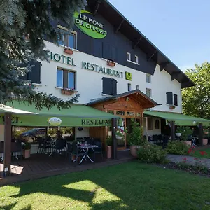 Logis Le Pont De Champ Hotel